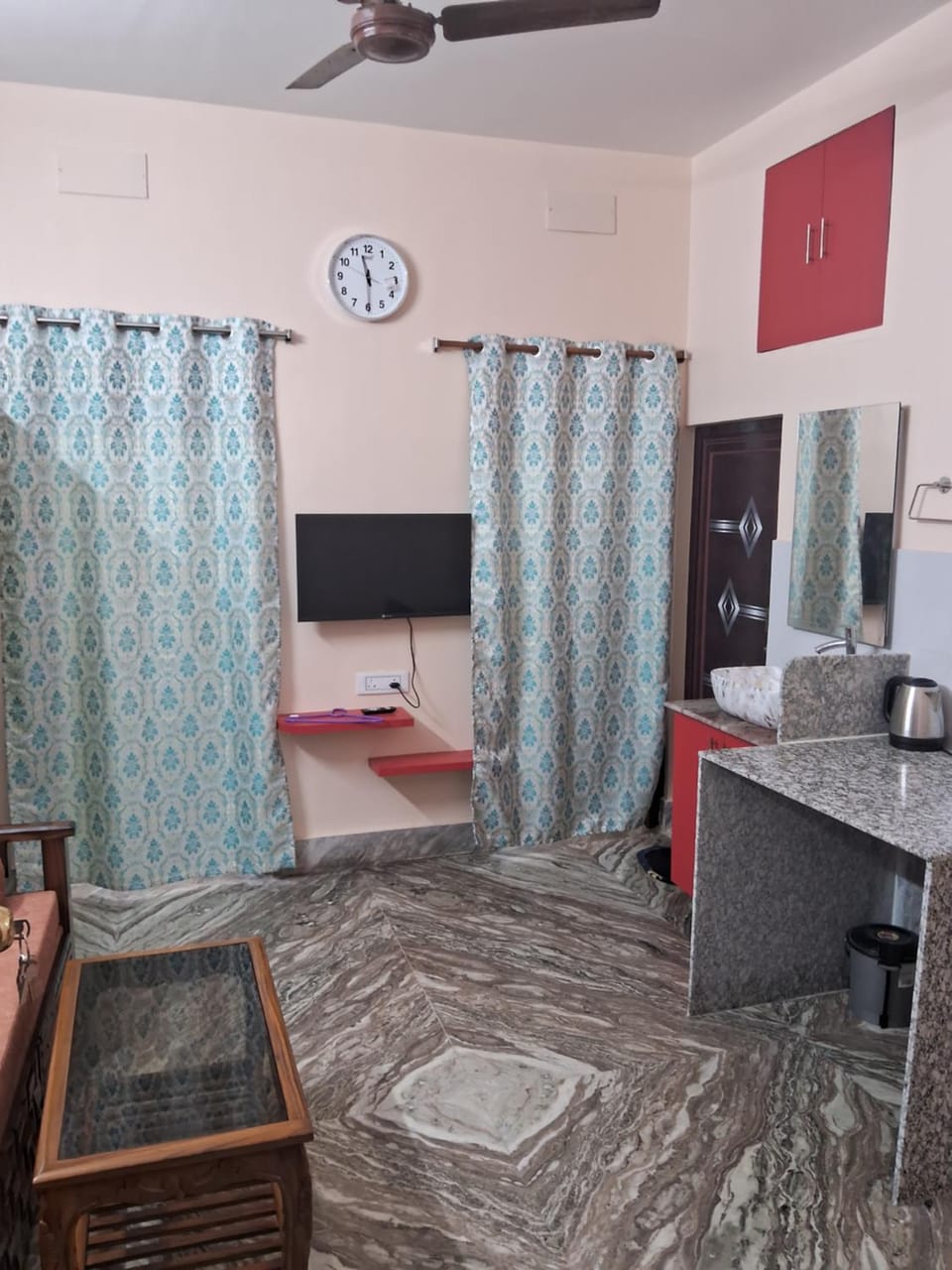 Comfort Cov Apartment in Kolkata
