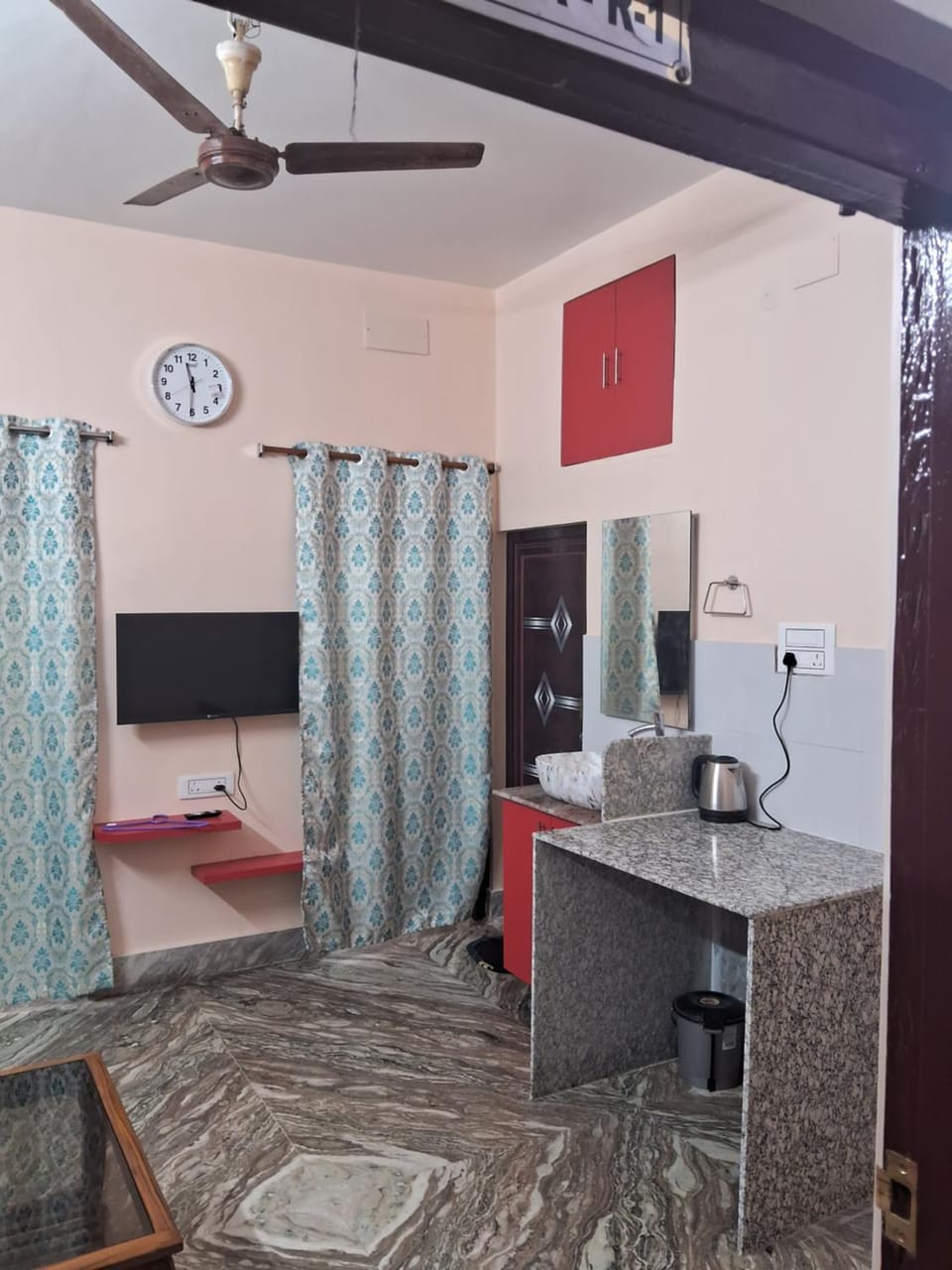 Comfort Cov Apartment in Kolkata