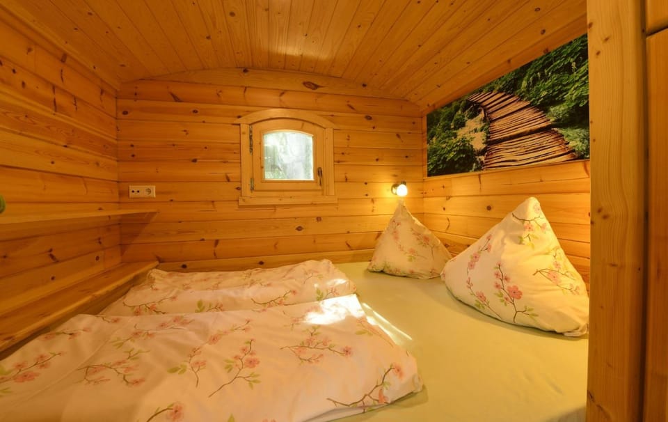 NATURAMA Brombachsee Schäferwagenhotel Campground/ 
RV Resort in Bavaria