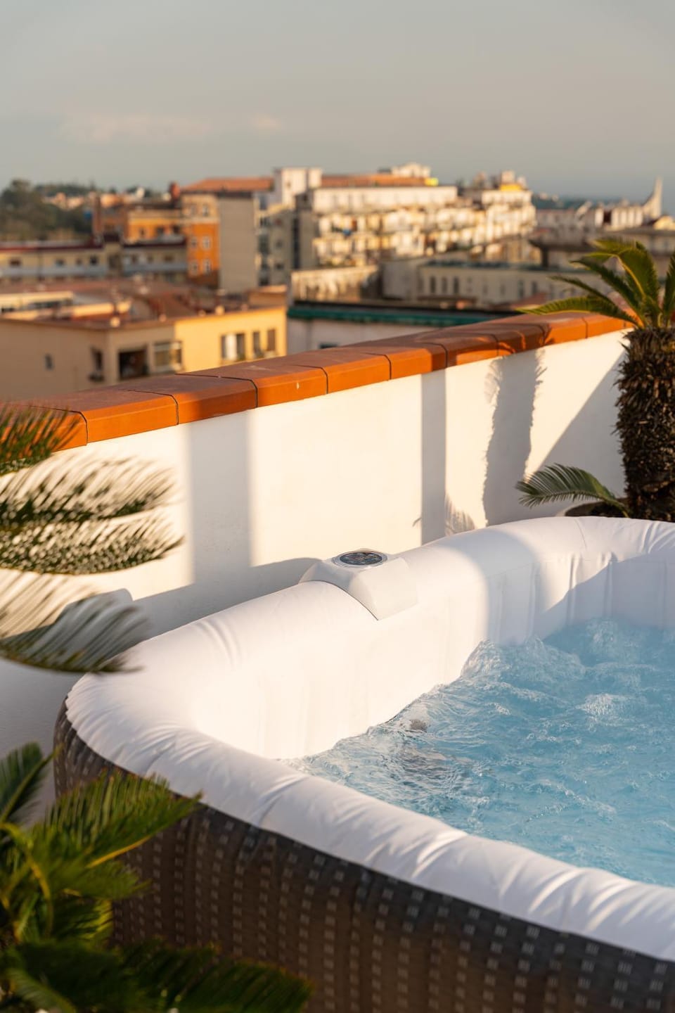 Day, Natural landscape, Hot Tub, View (from property/room), Balcony/Terrace, Pool view, Swimming pool, sunbed