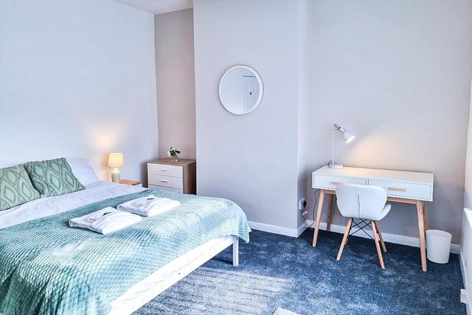 Bed, Bedroom