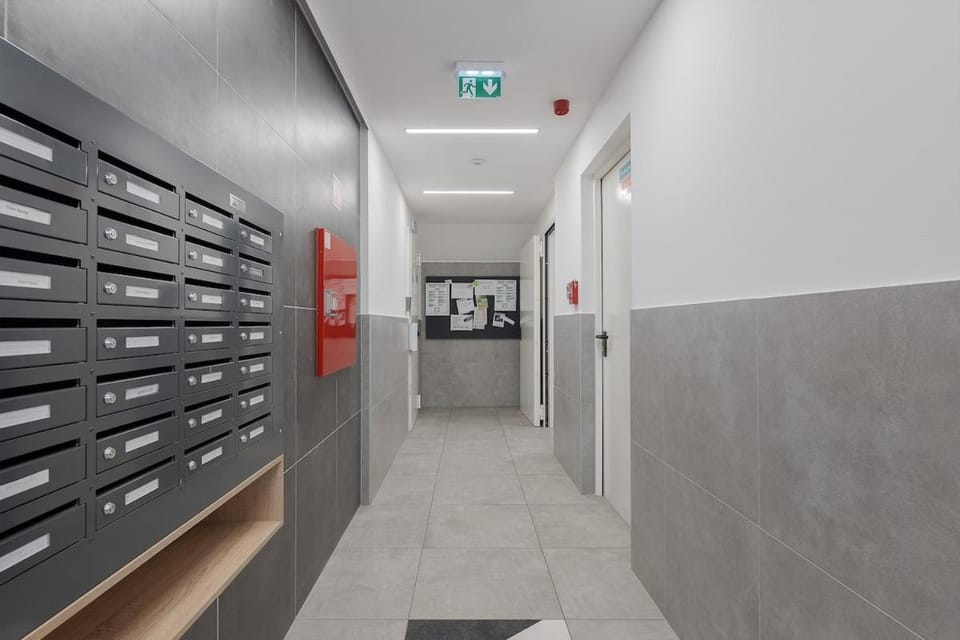 Urban Bloom Retreat - FREE Parking Apartment in Budapest