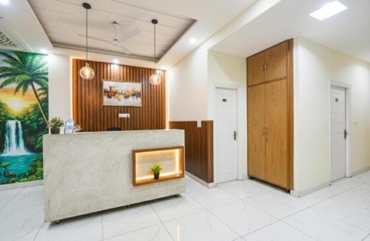 Hotel Red ark inn Hotel in Chandigarh