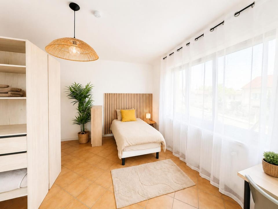 Bed, Photo of the whole room, Bedroom, wardrobe