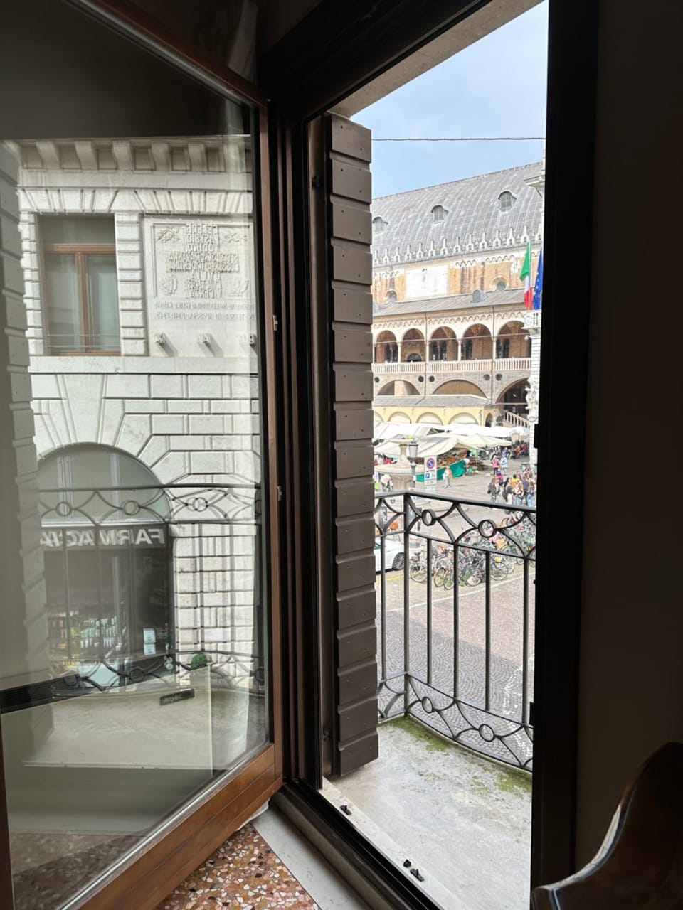 Living room, City view