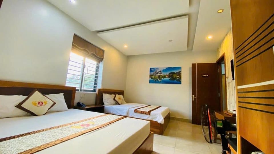 Tan Hoang Long beachfront hotel-Apartment ,Da Nang Hotel in Da Nang
