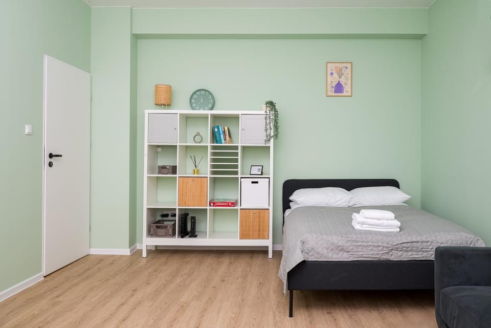 Bed, Photo of the whole room, Bedroom, towels, wardrobe