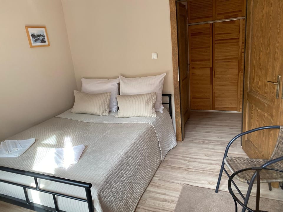 Willa Orle Gniazdo Bed and Breakfast in Lower Silesian Voivodeship
