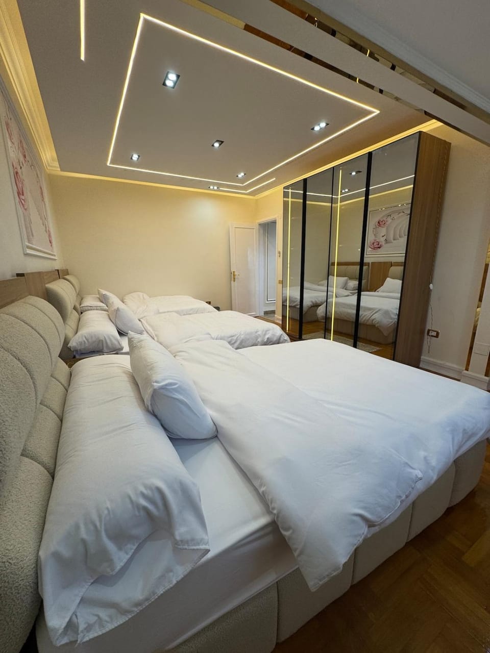 Nile View Zamalek شقة فندقية اطلالة نيلية بالزمالك Apartment in Cairo