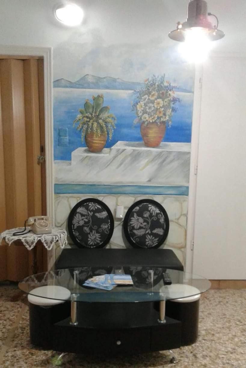 Communal lounge/ TV room