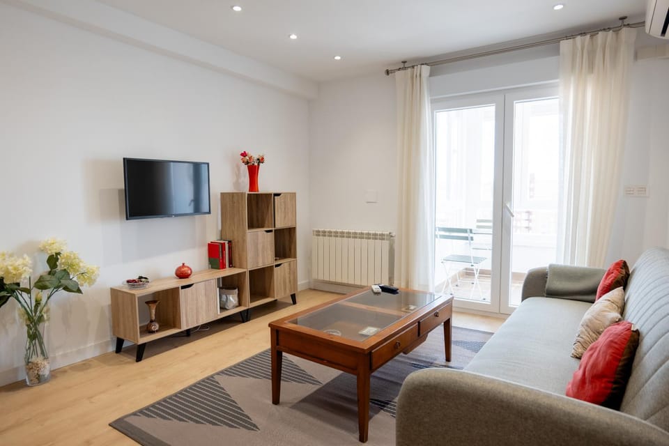 Apartamento Valladolid CENTRO junto a estación de tren y bus AUTO-CHECKIN 24H Apartment in Valladolid