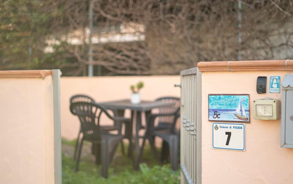 Posada, Comfortable in a great location - Veranda Apartment in Sardinia