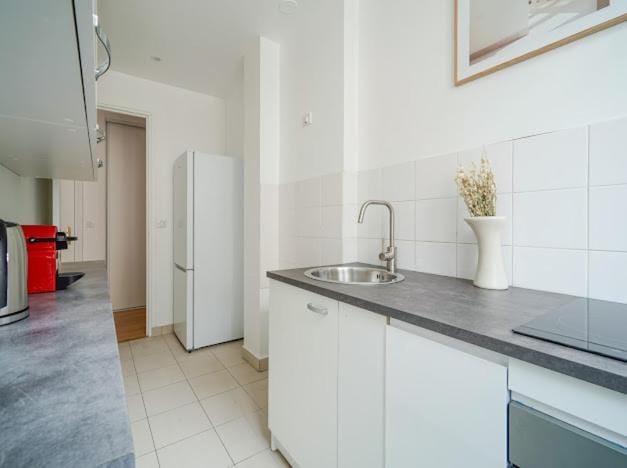 Havre intime et lumineux à Neuilly Apartment in Levallois-Perret