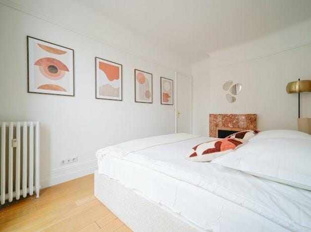 Havre intime et lumineux à Neuilly Apartment in Levallois-Perret