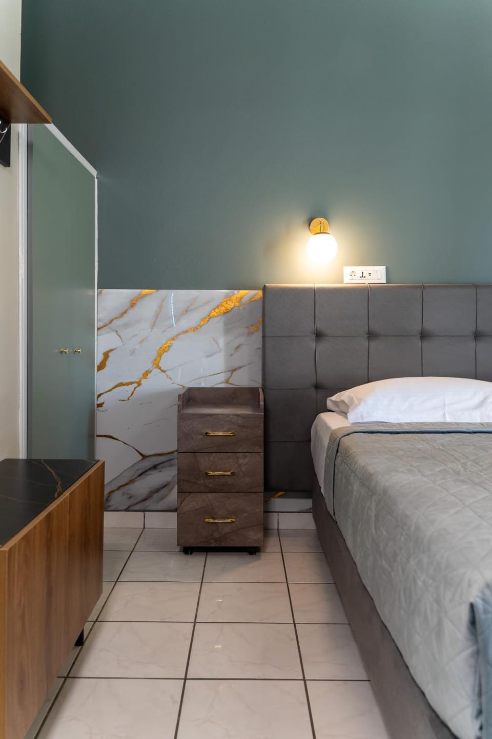 Bed, Bedroom, wardrobe