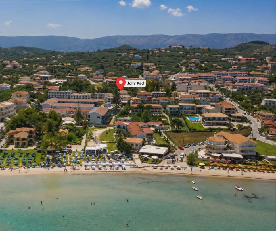 Property building, Day, Bird's eye view, Beach, Area and facilities, Shopping Area, Location