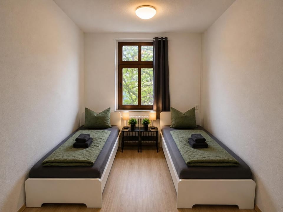 YourFavoriteBed Monteurunterkunft Zwickau Zentrum - WLAN, Waschmaschine Zentral Apartment hotel in Zwickau