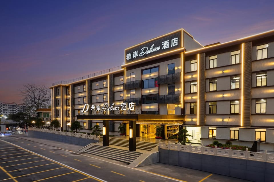 Property building, Night, Location