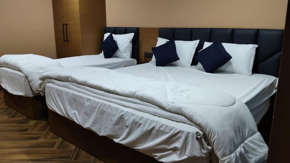 ALFRESCO GRAND HILL RESORT Kolakham Resort in West Bengal