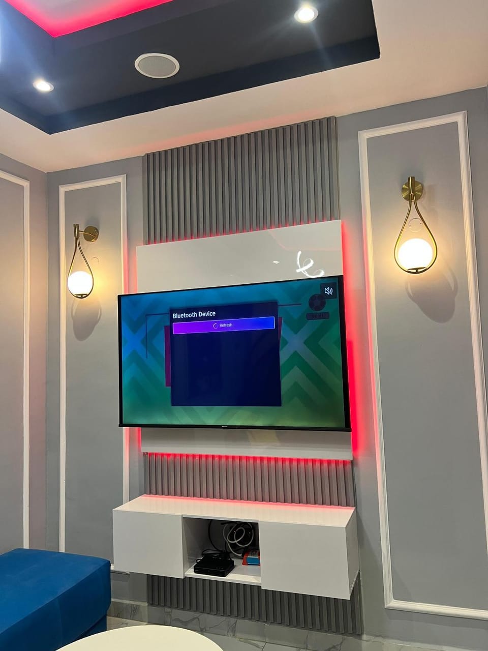 Shower, Toilet, Bed, Bathroom, TV and multimedia, Seating area, Dining area, Bedroom, Quiet street view, dishwasher, internet, microwave, room service, towels, washing machine, kitchen, air conditioner