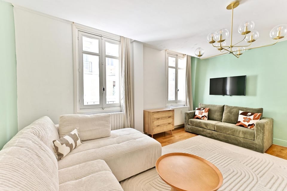 Élégant appartement au cœur de Neuilly Apartment in Levallois-Perret