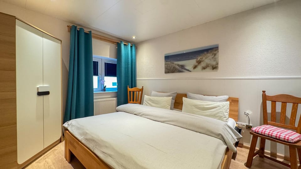 Bed, Photo of the whole room, Bedroom, wardrobe