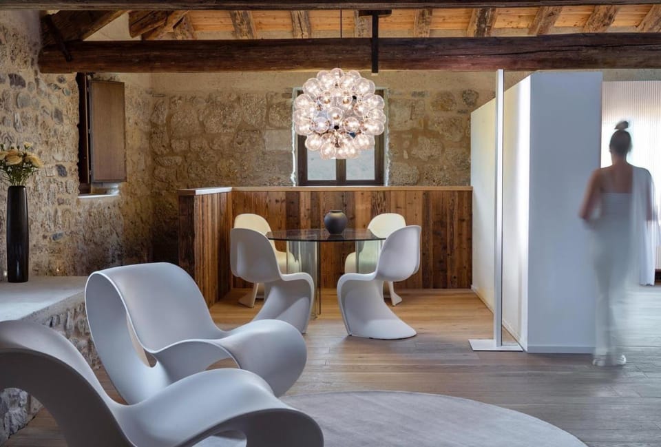Living room, Seating area, furniture