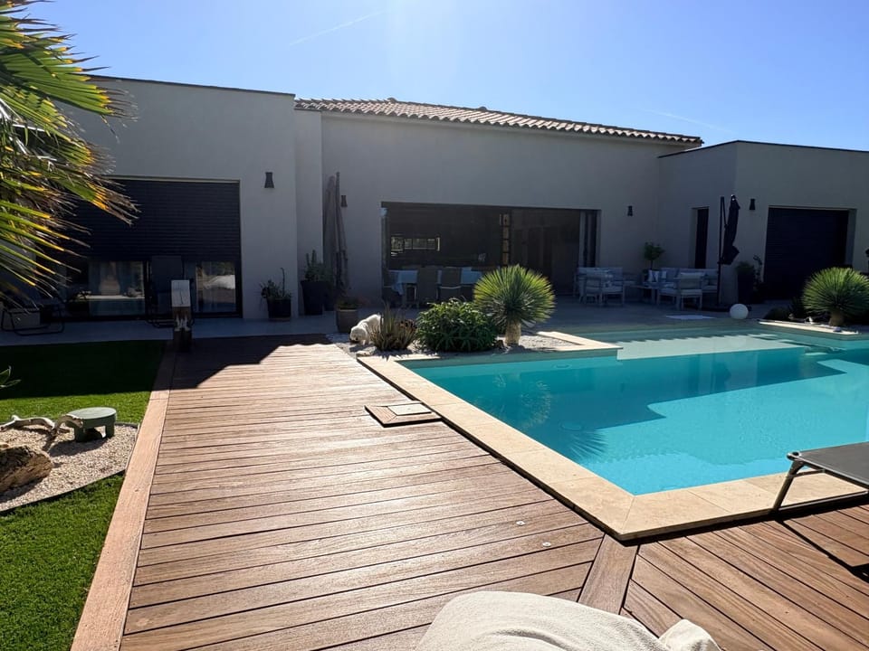 Villa moderne dans le Golfe de Saint Tropez, à 2 km de la mer Villa in Cogolin