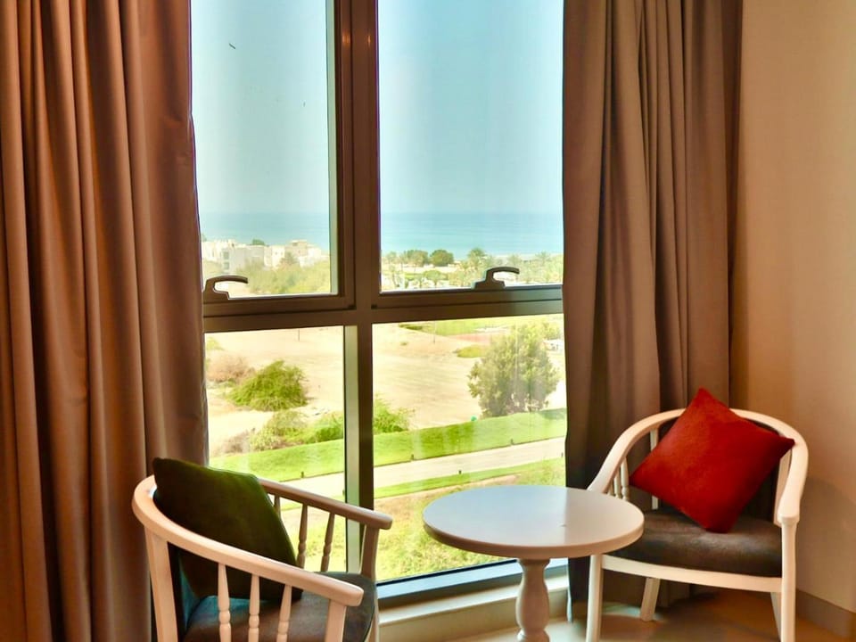 Modern 2BR Oasis - Balcony With Sea View Apartment in Muscat