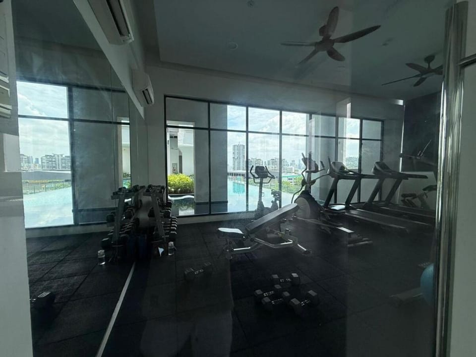 Kepong 3 room 2-11 pax near 翠花楼 15 min to KLCC Apartment in Petaling Jaya