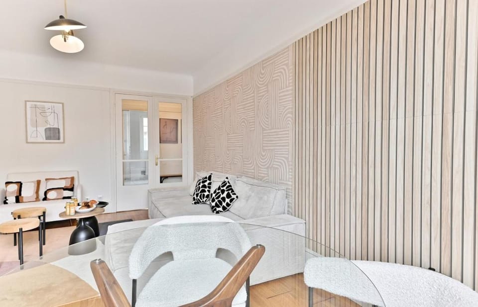 Neuilly-sur-Seine, cocon familial Apartment in Levallois-Perret