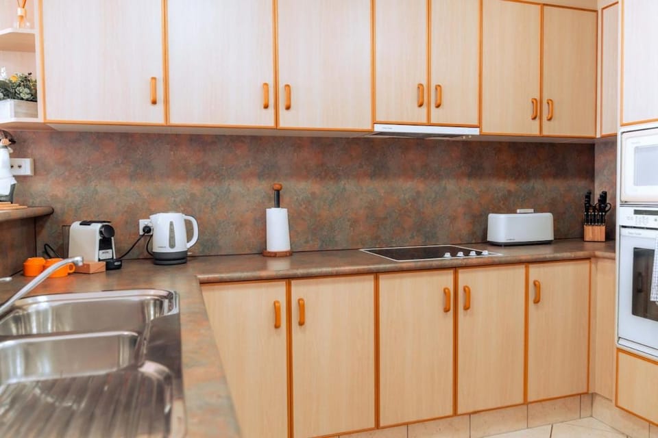 Spacious Apt with River Views - Amazing Facilities! Apartment in Surfers Paradise Boulevard
