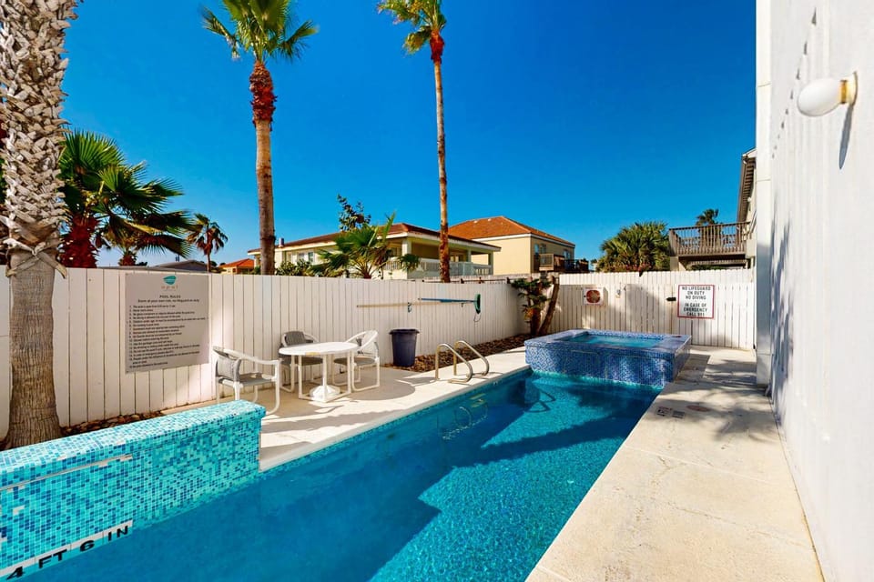 Lantana Cove #203 Apartment in South Padre Island