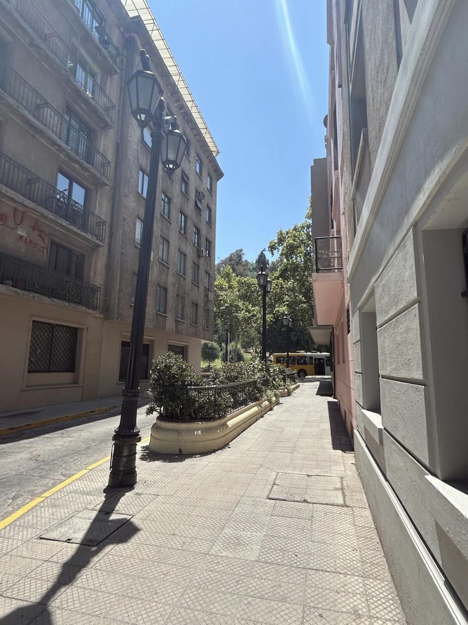 Refugio Urbano de Diseño en el Corazón de Santiago Apartment in Santiago