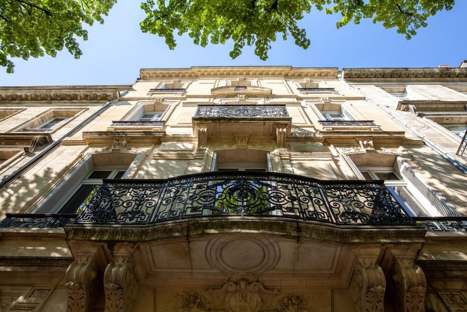 Appartements de standing très bien situé aux portes de Quinconces Apartment in Bordeaux