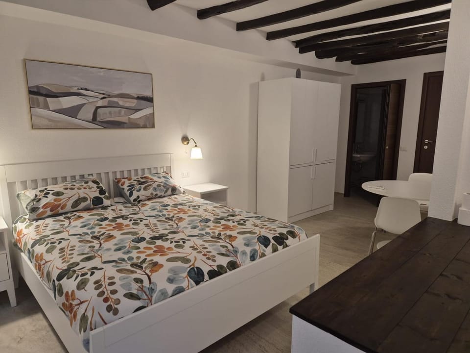 In centro storico charme e comfort Apartment in Cagliari