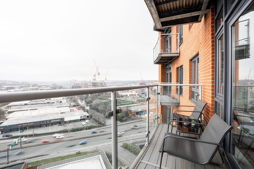 Day, View (from property/room), Balcony/Terrace, Seating area, City view