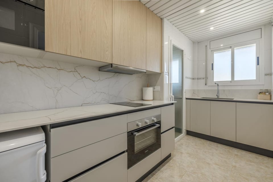 Kitchen or kitchenette, Living room