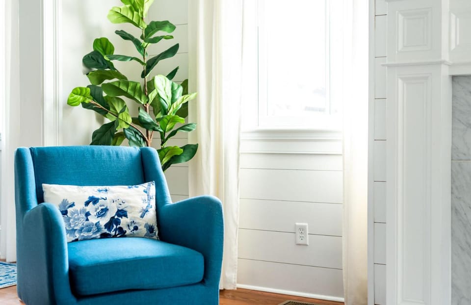 Blue Manor by Lucky Savannah House in Savannah