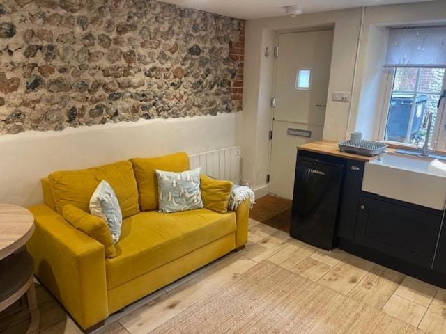 Haven Cottage Cromer, located moments from the beach House in Cromer