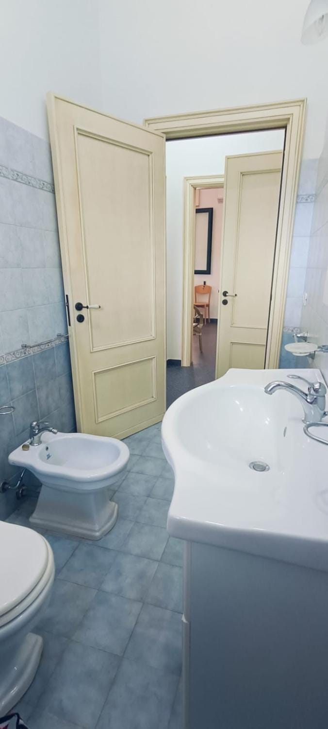 Toilet, Bathroom, bidet