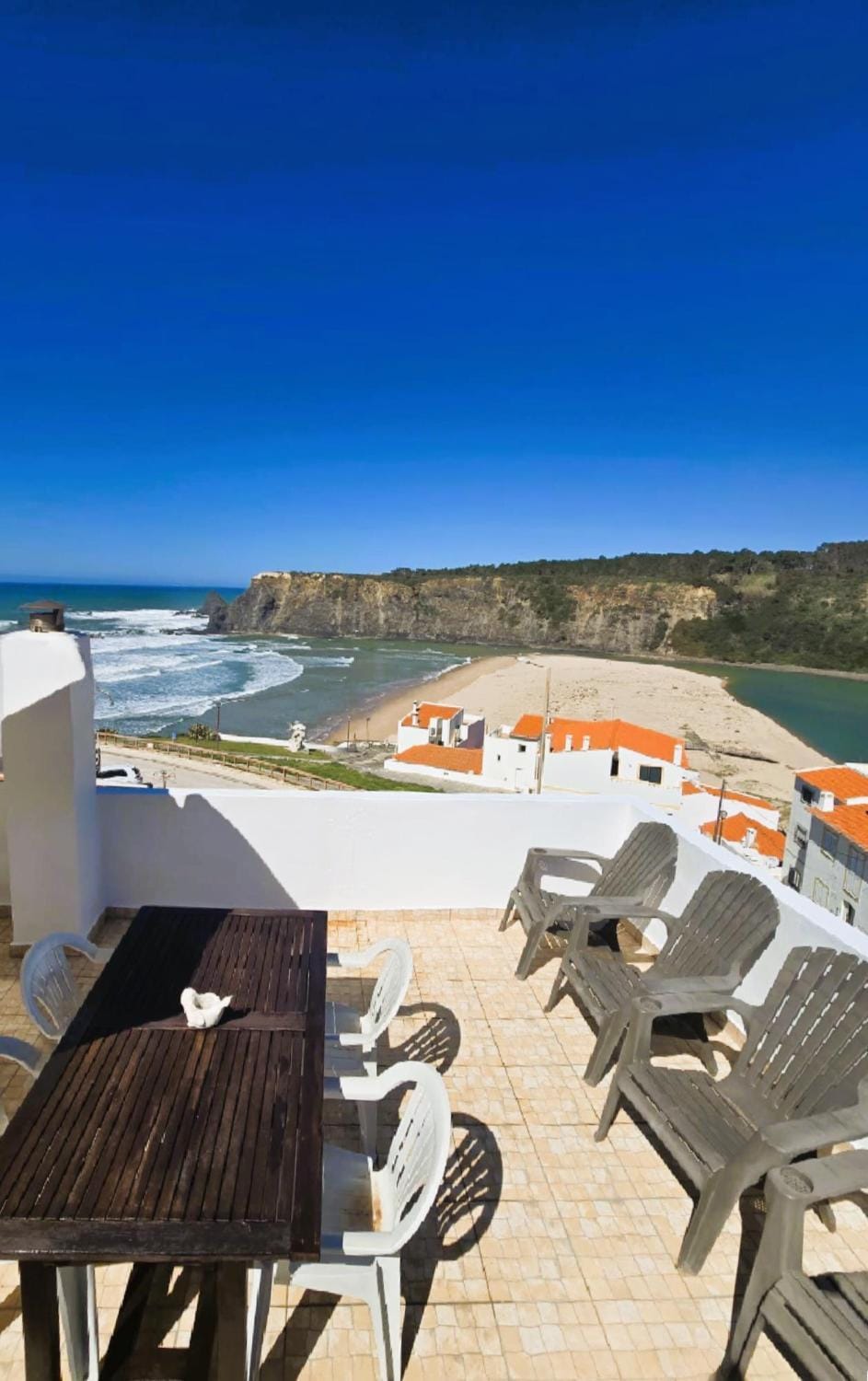 Natural landscape, Balcony/Terrace, Beach, River view, Sea view