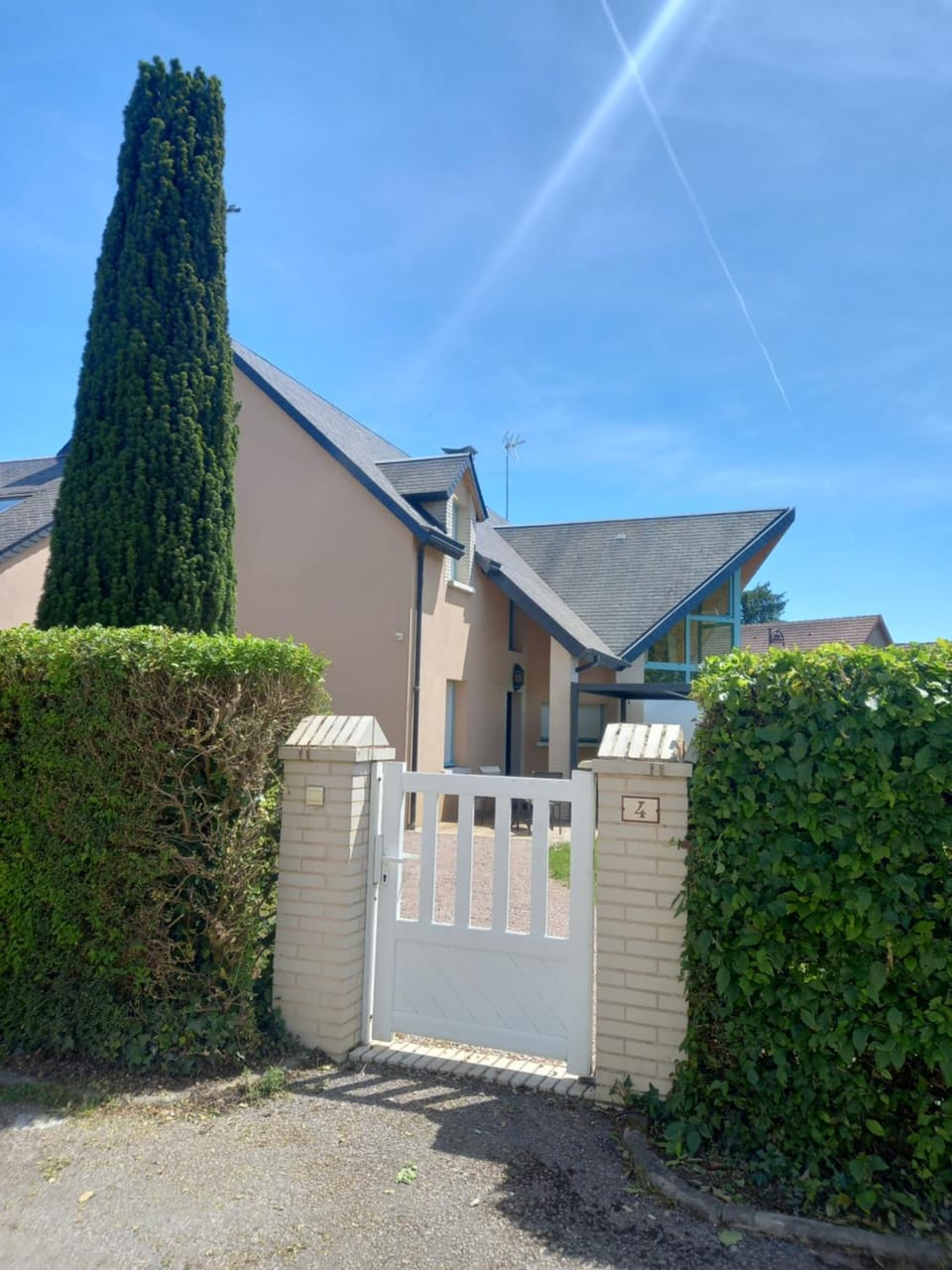 Property building, Facade/entrance