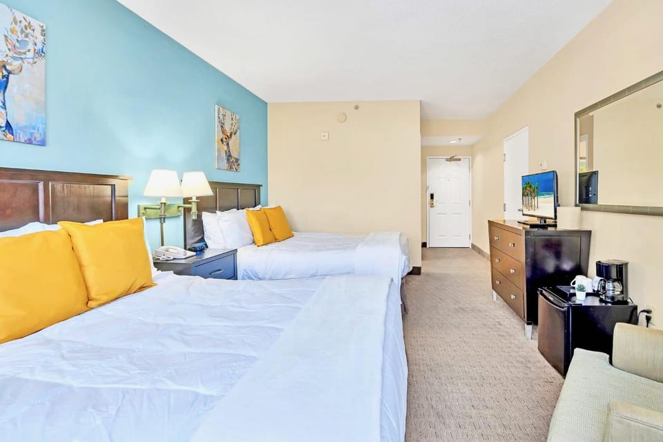 Bed, TV and multimedia, Bedroom