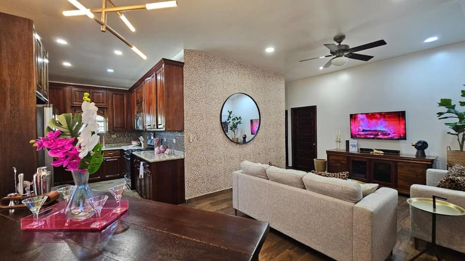 Pink Heist Glam House with Dress-Up Photo Room House in Belize District