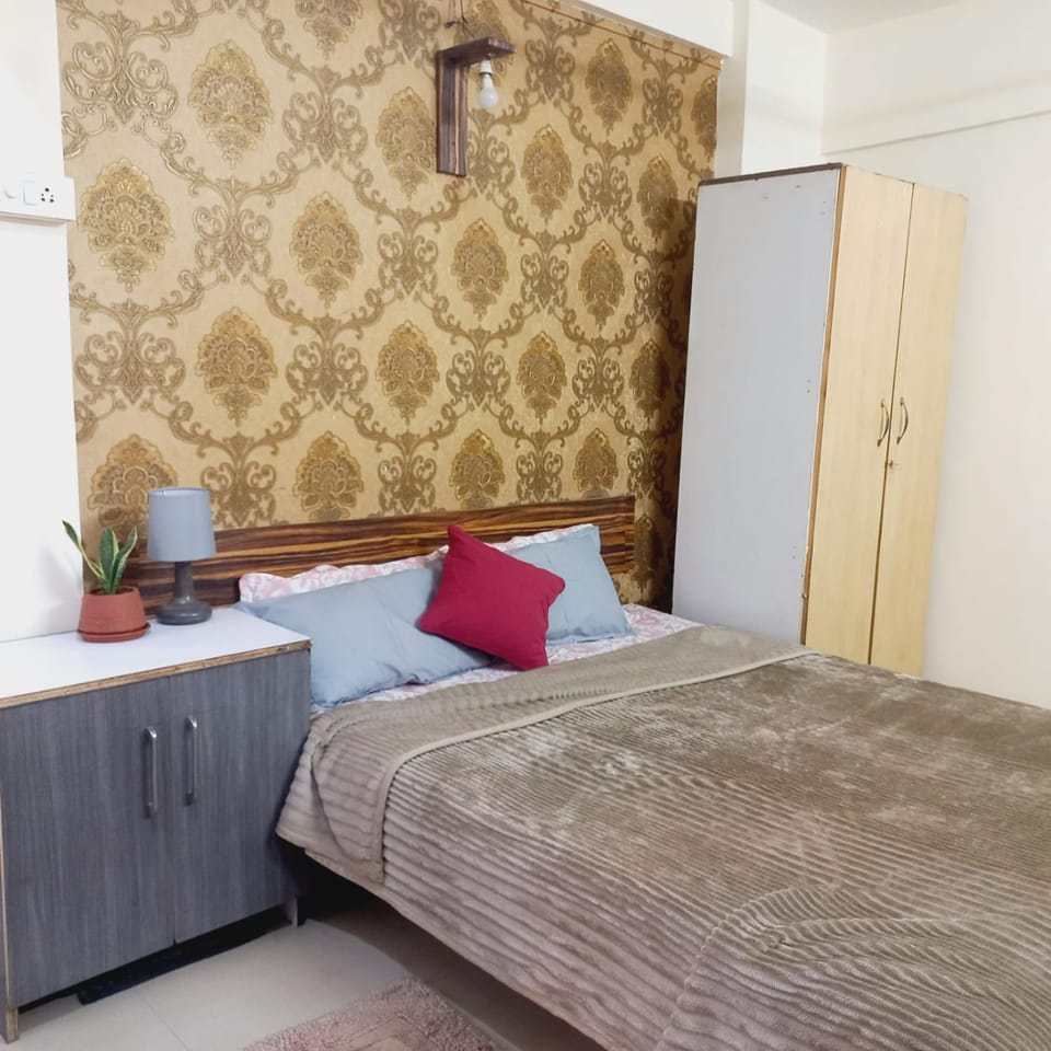 Lovely room in koregaon park Vacation rental in Pune