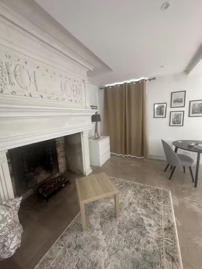 Living room, fireplace