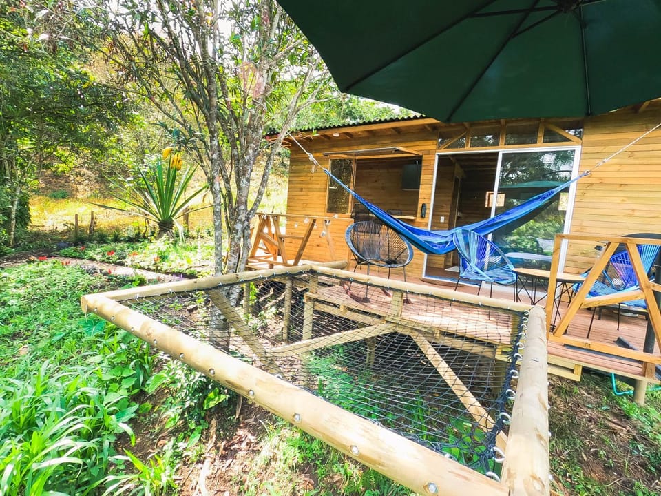 Glampbird-Tangara Real Nature lodge in Cundinamarca, Colombia