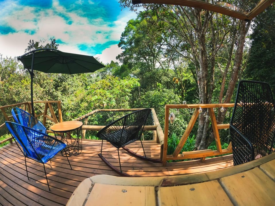 Glampbird-Tangara Real Nature lodge in Cundinamarca, Colombia