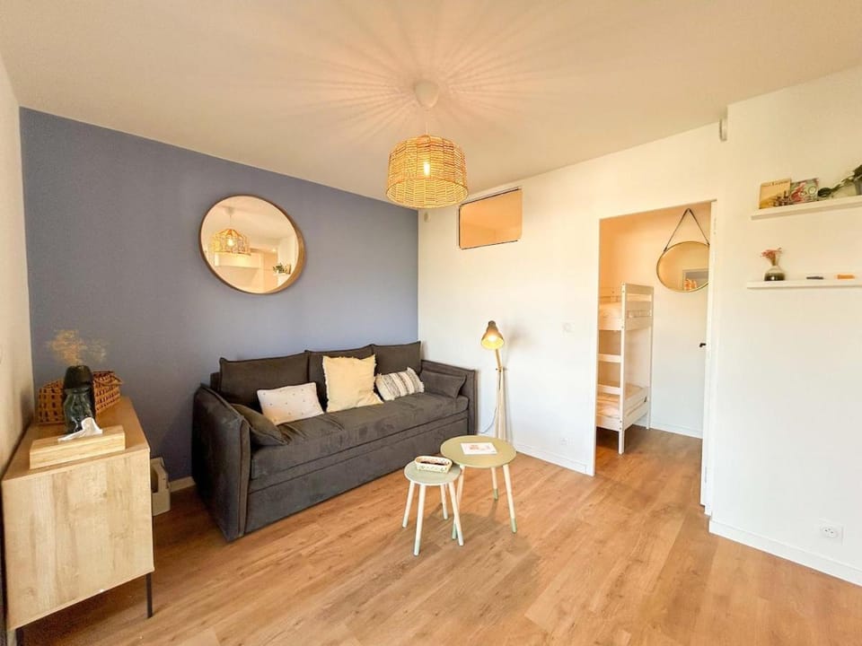 Studio en plein coeur de Sanary - parking Apartment in Sanary-sur-Mer